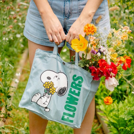 Sac shopping Snoopy Flowers en jean sérigraphié - Three Potato Four en exclusivité chez Titlee Paris