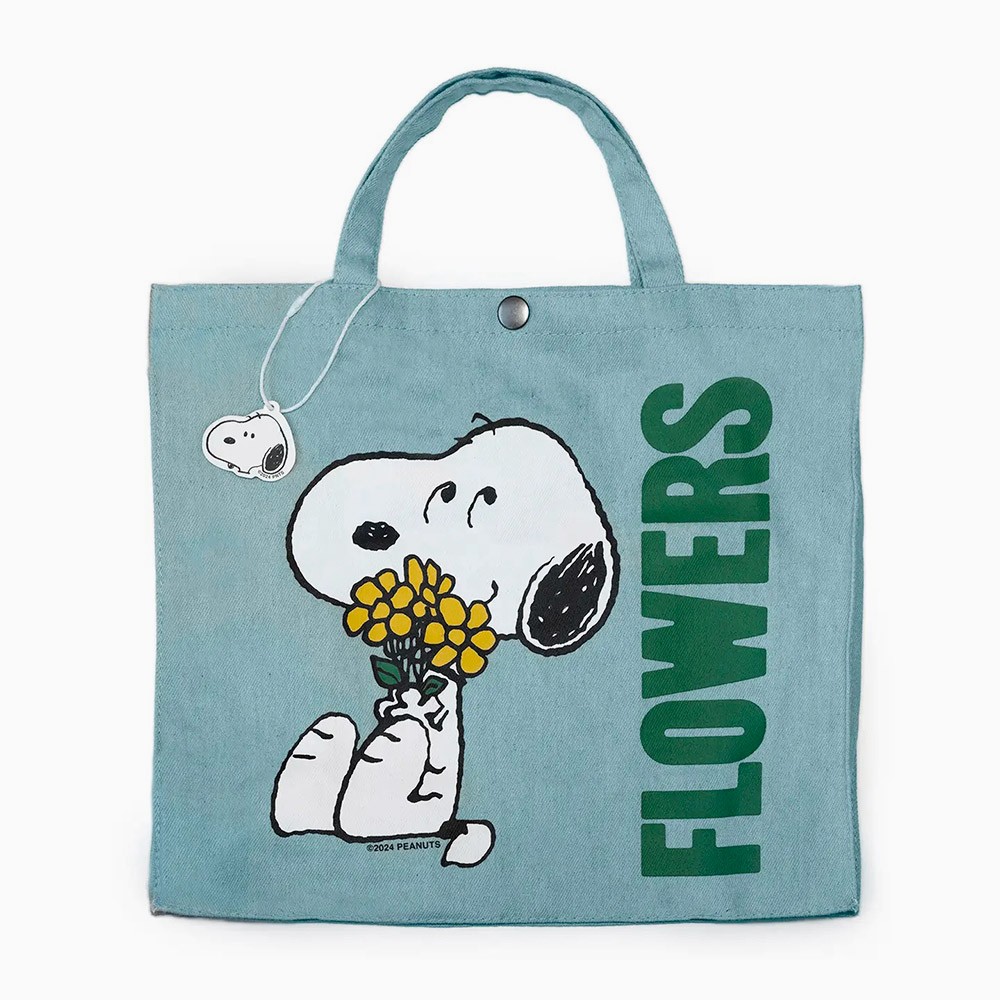 Sac shopping Snoopy Flowers en jean sérigraphié - Three Potato Four en exclusivité chez Titlee Paris