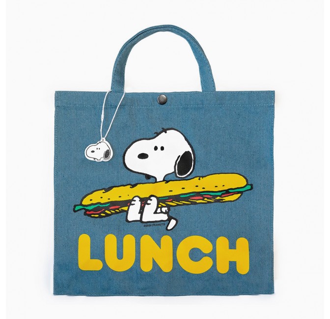 Sac shopping Snoopy Lunch en jean sérigraphié - Three Potato Four en exclusivité chez Titlee Paris