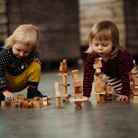 Tour à empiler Montessori en bois