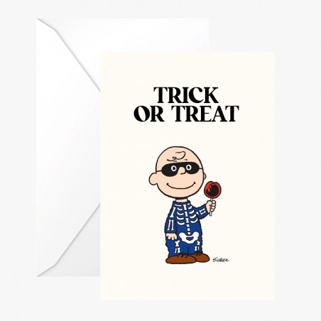 Double postcard Snoopy "Trick or Treat Charlie" with envelope