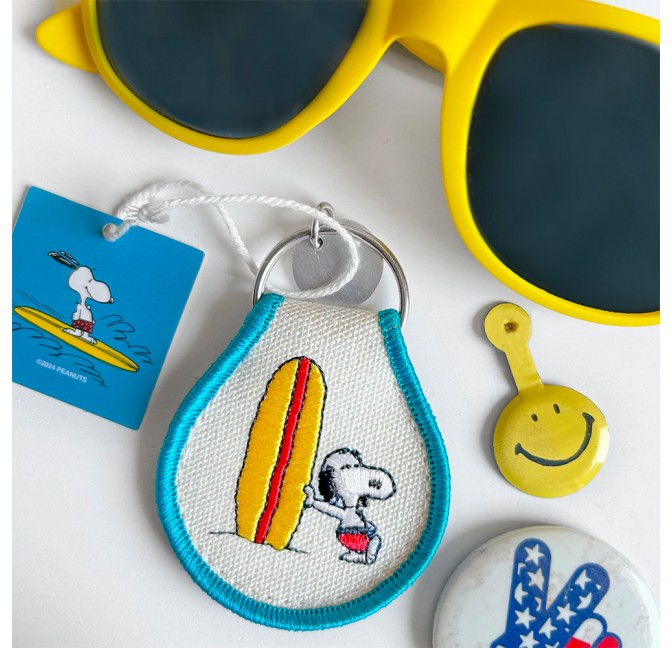 Porte-clés brodé Snoopy Surf - Three Potato Four