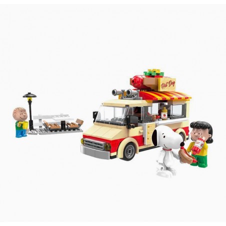 Snoopy Street Fair & Hot Dog Truck – Construction Set (289 pieces)