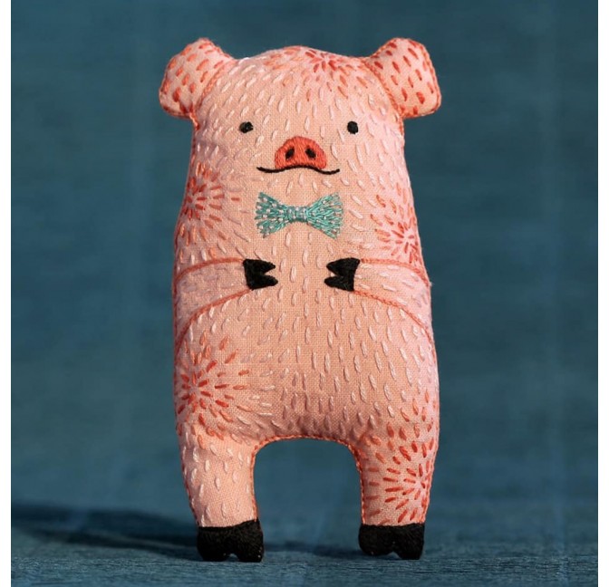 Pig DIY embroidery starter kit - Kiriki Press