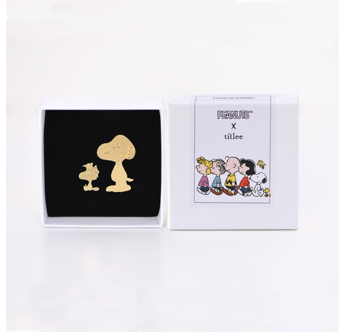 Snoopy and Woodstock lapel pins - Titlee Paris x Peanuts