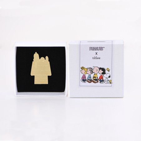 Snoopy House lapel pin - Titlee Paris x Peanuts
