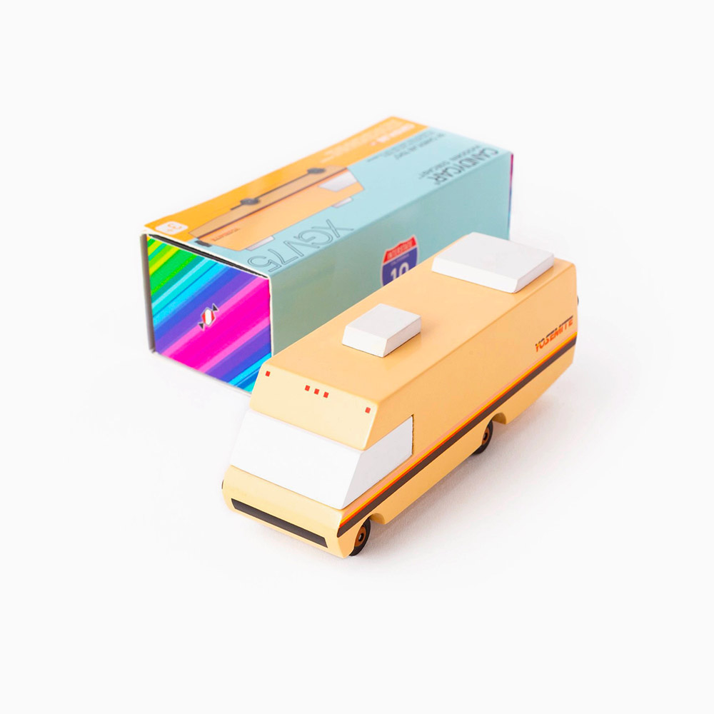Voiture Yosemite RV en bois par Candylab Toys