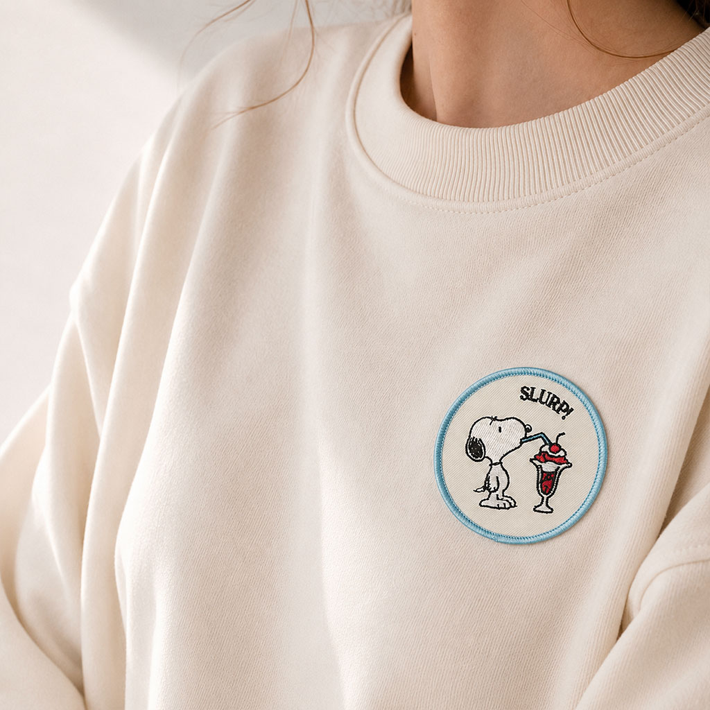 Écusson brodé Snoopy Slurp – 7,5 cm