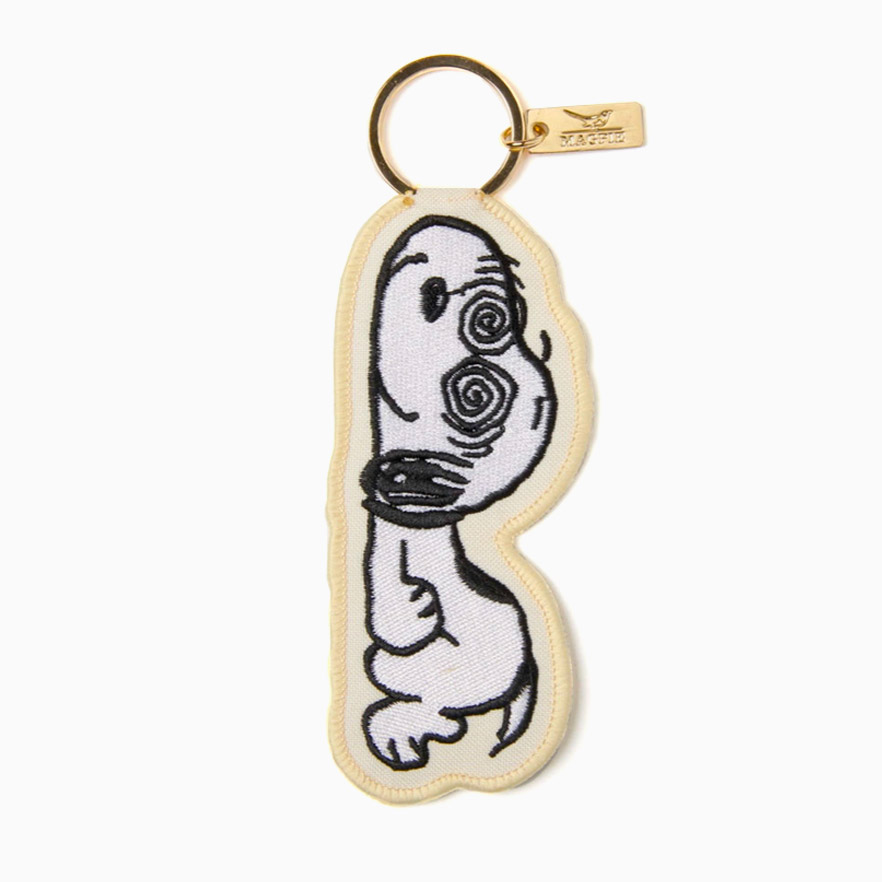 Grand porte-clés brodé Snoopy Tune Out par Magpie