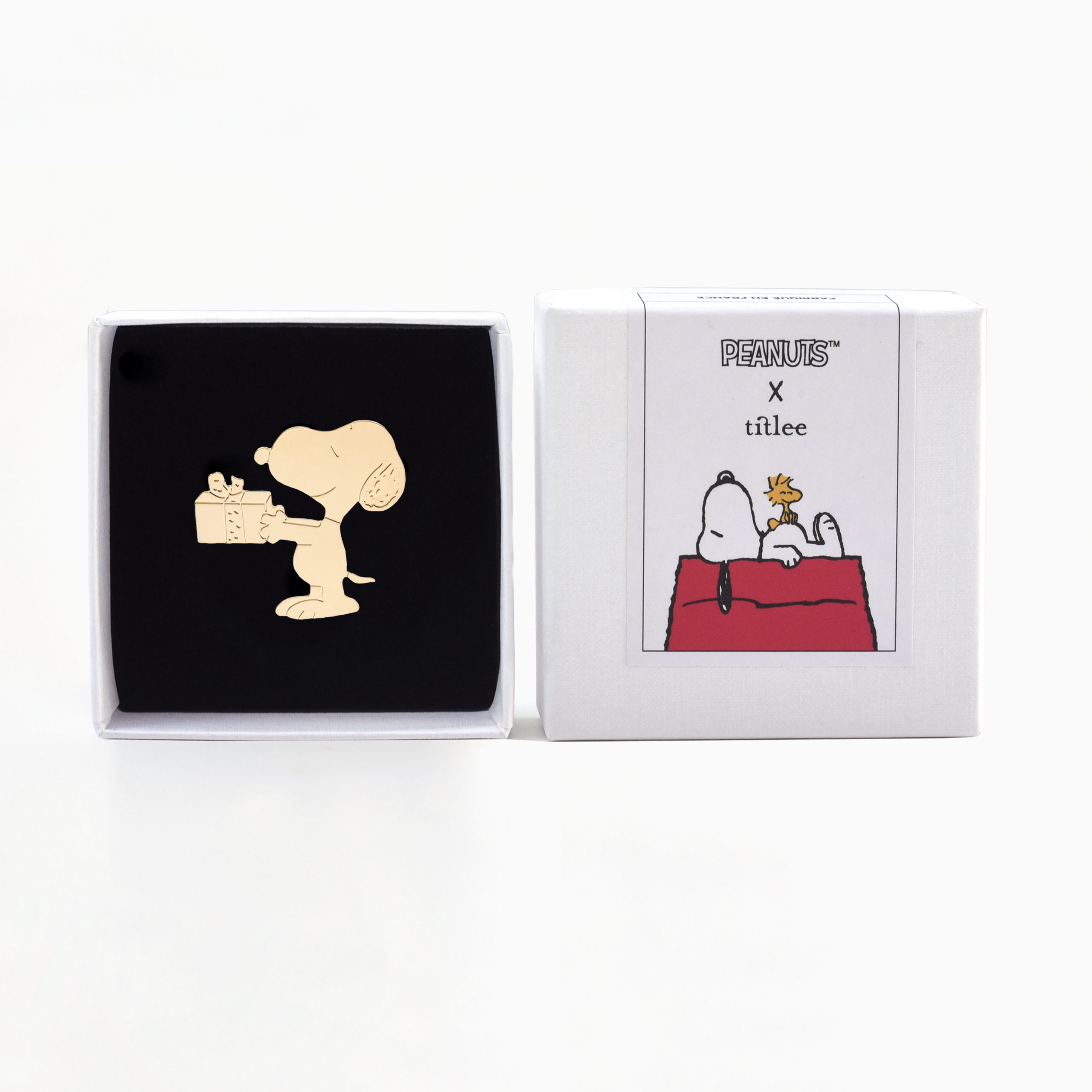 Pin's Snoopy Décembre - Titlee x Peanuts