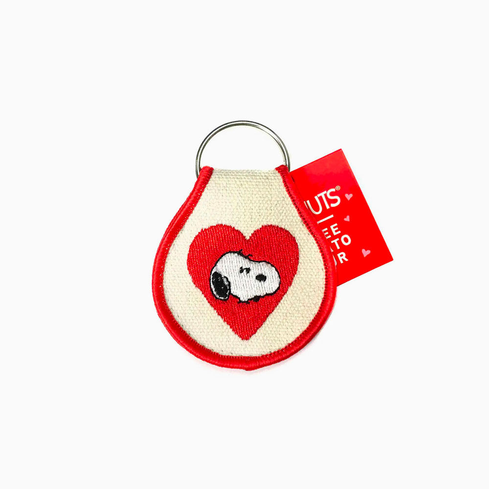 Porte-clés brodé Snoopy Love par Three Potato Four