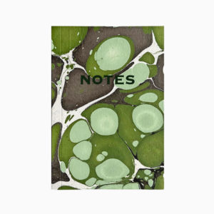 Carnet marbré vert par Sukie