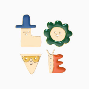 Set de 4 pin’s Love — Suzy Ultman x Titlee